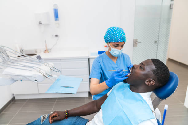Best Emergency Tooth Extraction in Country Walk, FL